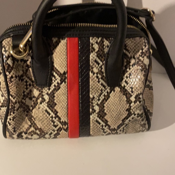 Express cross body snake skin purse - Picture 4 of 4